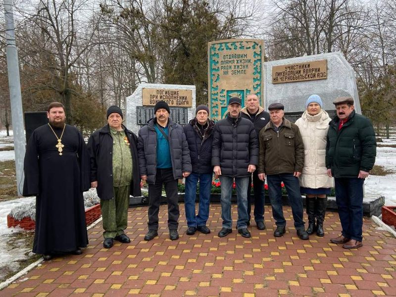 В Донецке прошел митинг памяти героев-афганцев