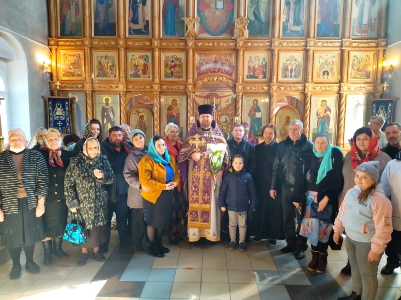 Поздравления настоятеля Донского храма г. Новошахтинска протоиерея Романа Амплеева с десятилетием служения в сане протоиерея