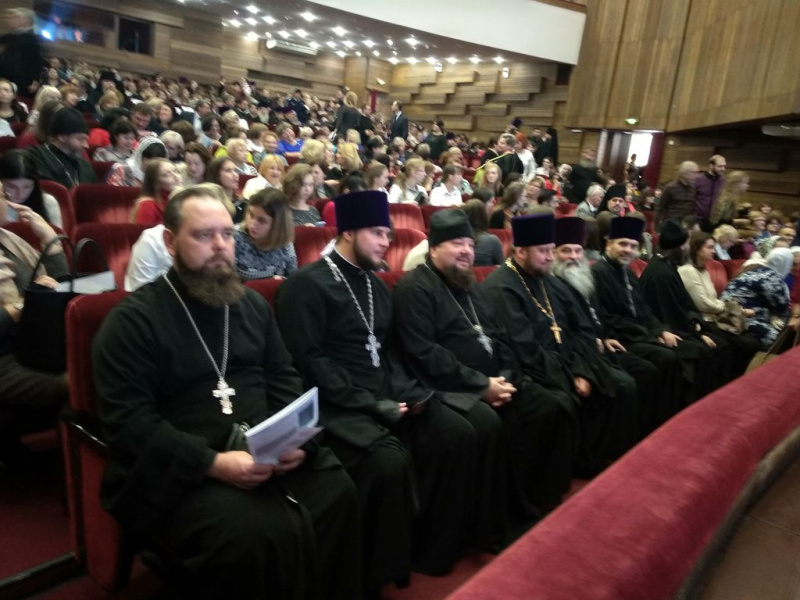 Преподаватели воскресных школ и духовенство города Миллерово посетили пленарное заседание XXIII Димитриевских чтений