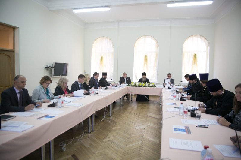 Председатель Отдела религиозного образования Шахтинской епархии принял участие в итоговом заседании комитета по организации XXIII Димитриевских образовательных чтений