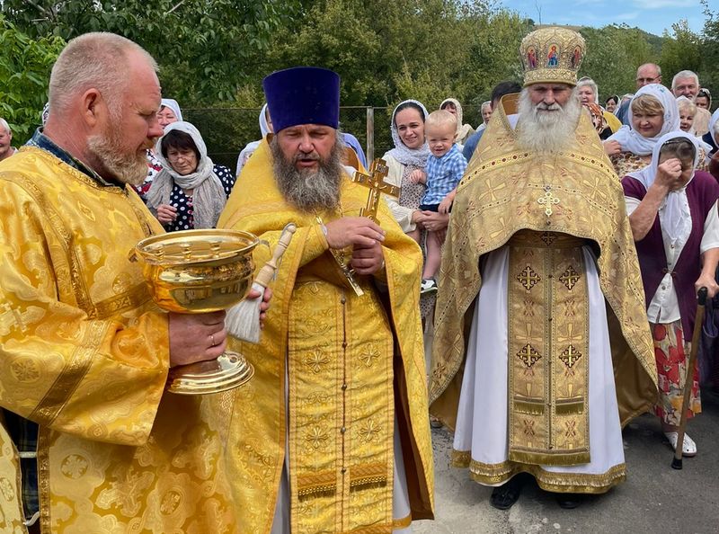 В Тарасовском благочинии состоялось соборное богослужение духовенства Шахтинской епархии