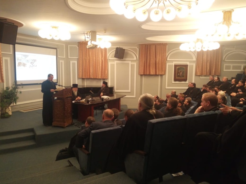 Руководитель отдела Шахтинской епархии по взаимодействию с военными структурами иерей Алексий Скосарев принял участие в XXXl Рождественских Международных образовательных чтениях