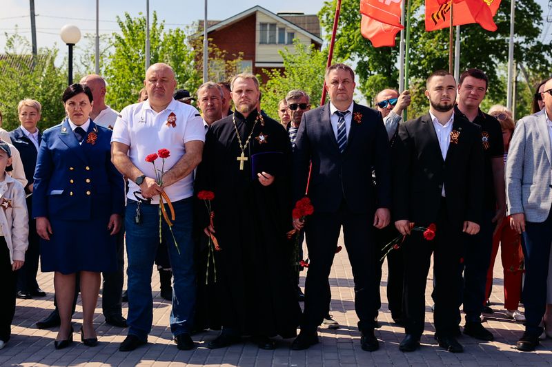 Благочинный Зверево-Никольского округа принял участие в митинге в честь Дня Победы