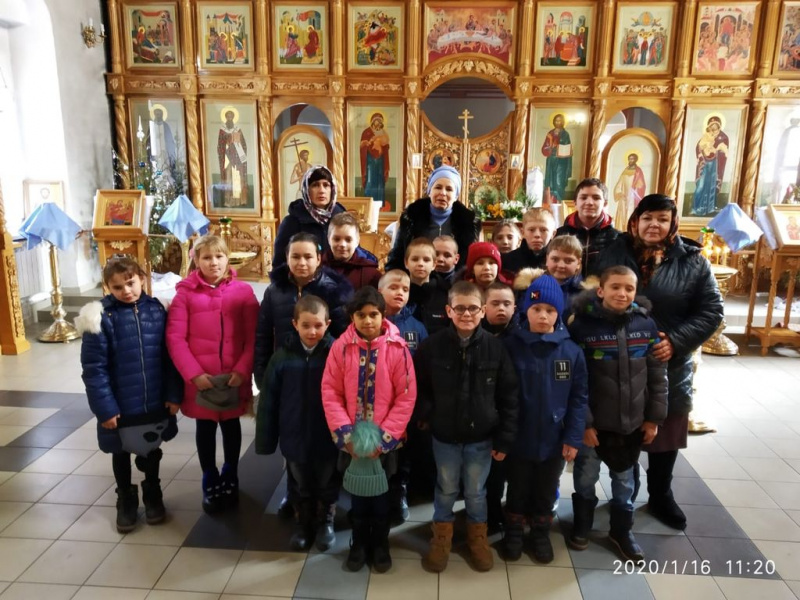 Воспитанники Центра образования детей с ограниченными возможностями здоровья посетили храм в честь Донской иконы Божией Матери г. Новошахтинска