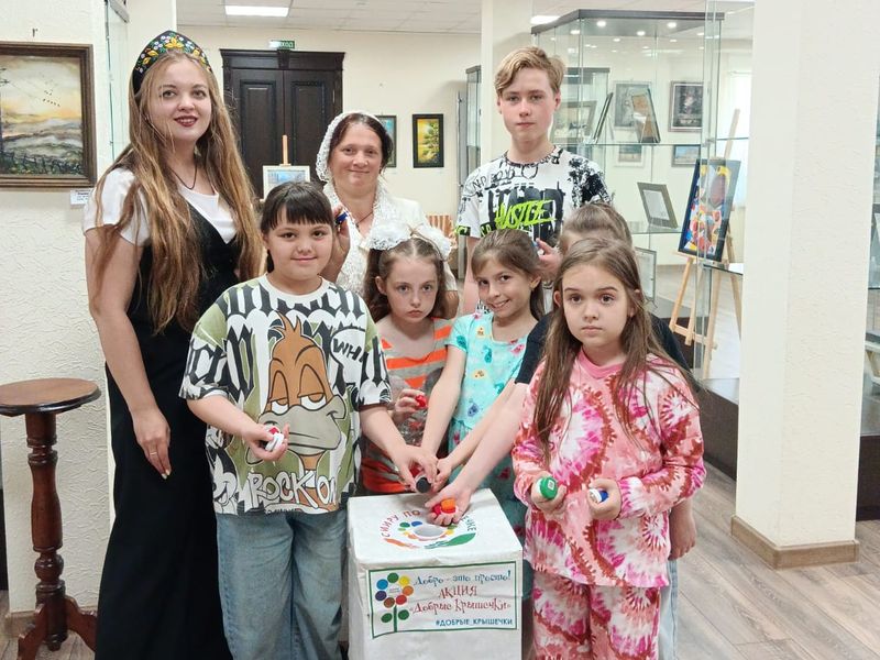 Воспитанники воскресной школы «Благовест» приняли участие в эколого-благотворительной акции «Добрые крышечки»