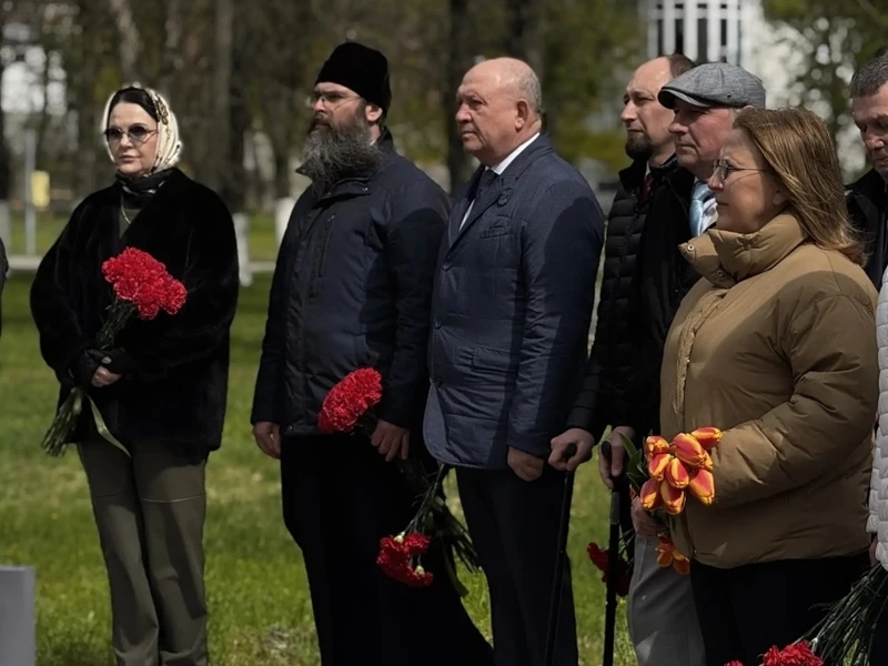 Благочинный Александровск-Грушевского округа принял участие в мероприятии, посвященном 40-летию со Дня ликвидации аварии на Чернобыльской АЭС