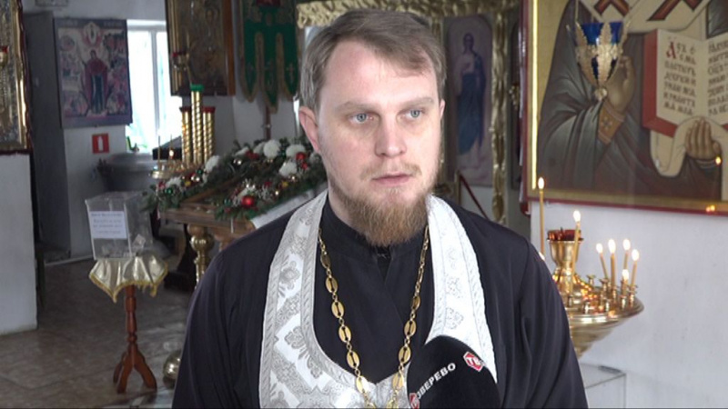 Благочинный Зверево-Никольского округа совершил панихиду по погибшим при взрыве газа в городе Шахты