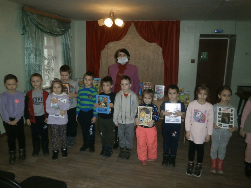 В клубе духовной культуры «Веков связующая нить» г. Донецк прошло мероприятие для детей, посвященное Дню православной книги