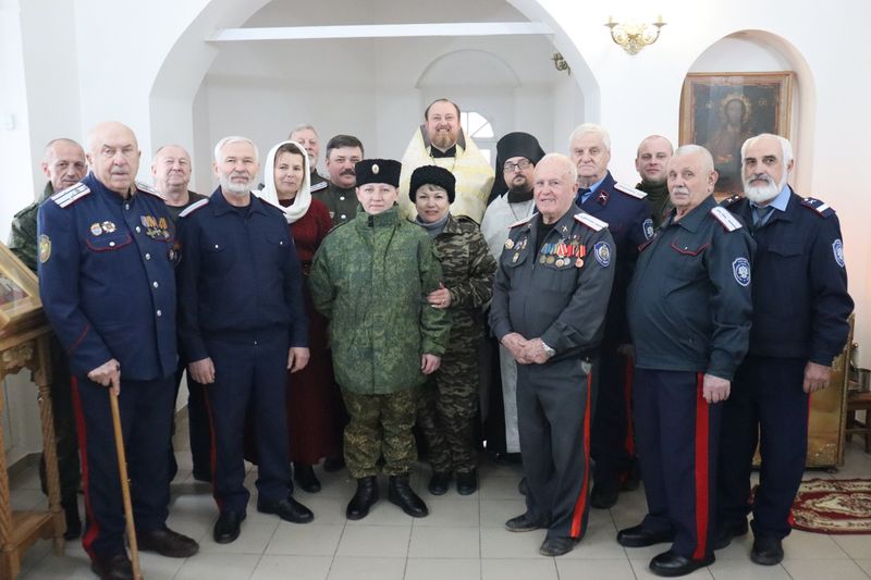 Протоиерей Роман Амплеев удостоен чина войскового старшины ВВО МСОО