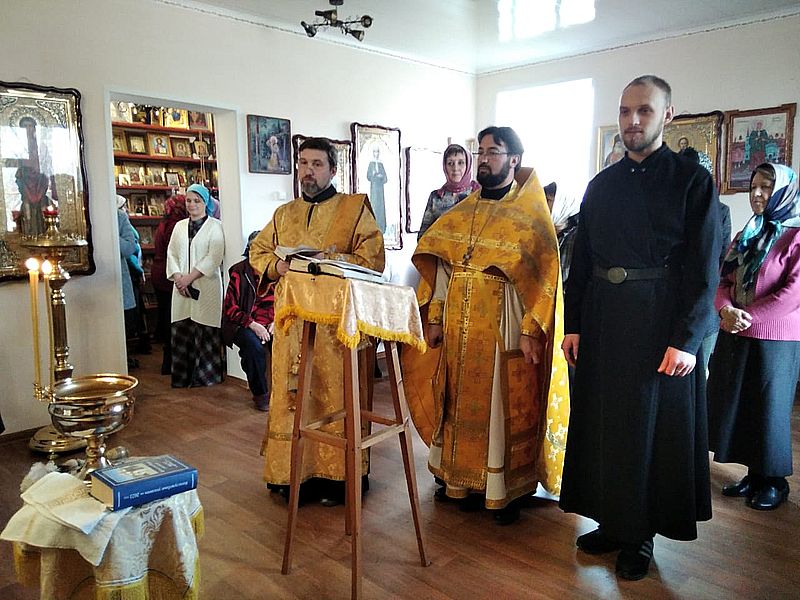 Новогодний молебен в центральном храме Кашарского благочиния