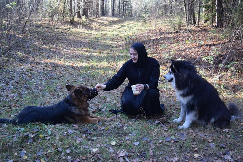 РАЗУЧИШЬСЯ РАДОВАТЬСЯ – МОНАШЕСТВО ЗАКОНЧИТСЯ