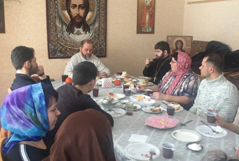 Встреча священников Свято-Пантелеимоновского храма с педагогами и родителями детей Воскресной школы