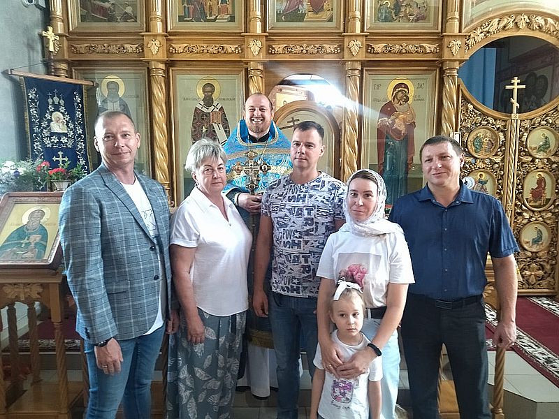 Акция «Поможем собраться в школу» прошла в Донском храме