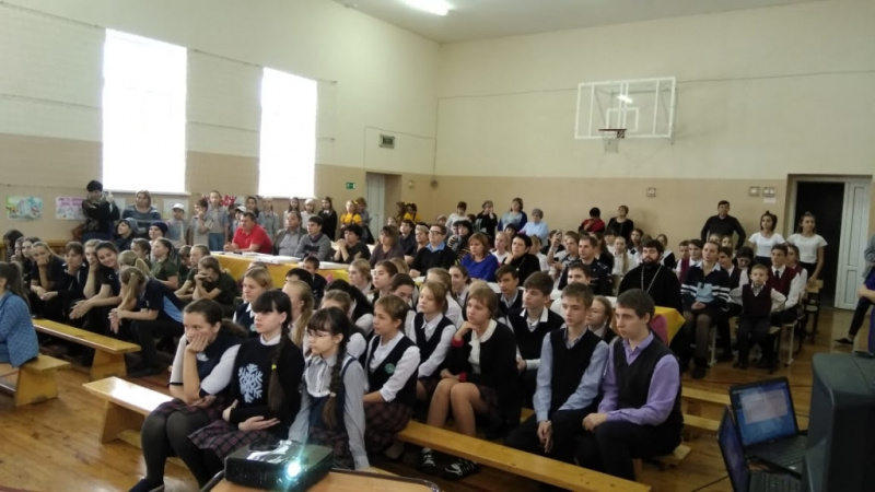 Иерей Георгий Лукащук принял участие в городском мероприятии «Танцы и спорт против болезней поведения»