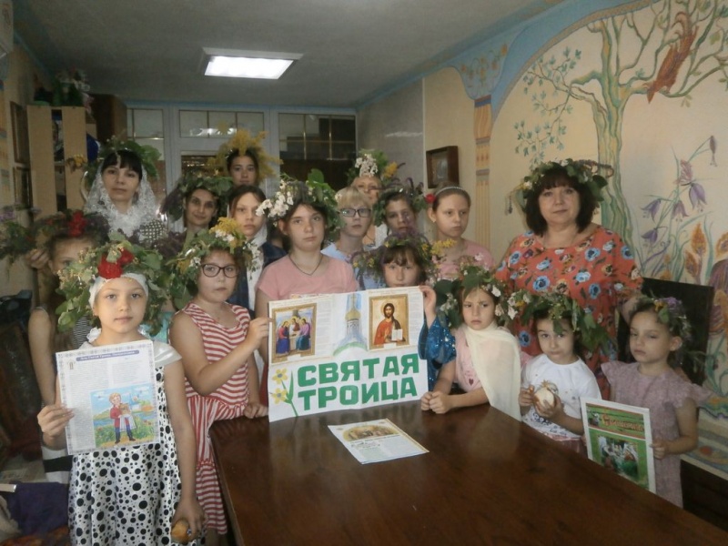 День Святой Троицы в воскресном лагере «Держава» при храме Державной иконы Божией Матери г. Донецка
