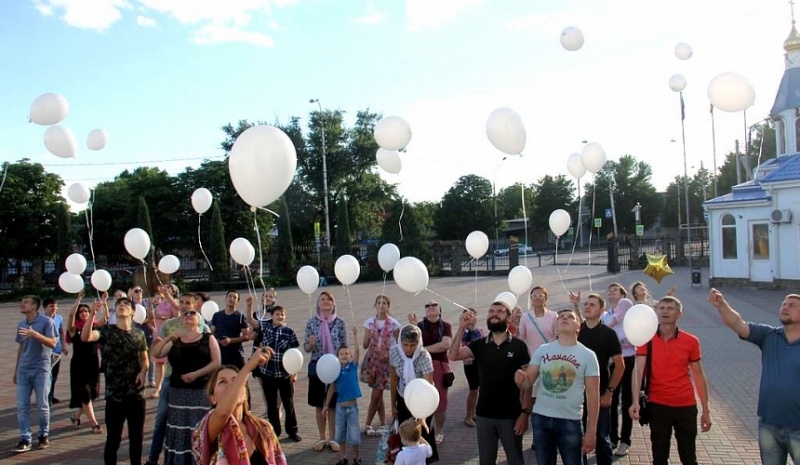 Сейчас даже сложно представить нам, живущим в мирное время, что такое война, начавшаяся в 4 часа