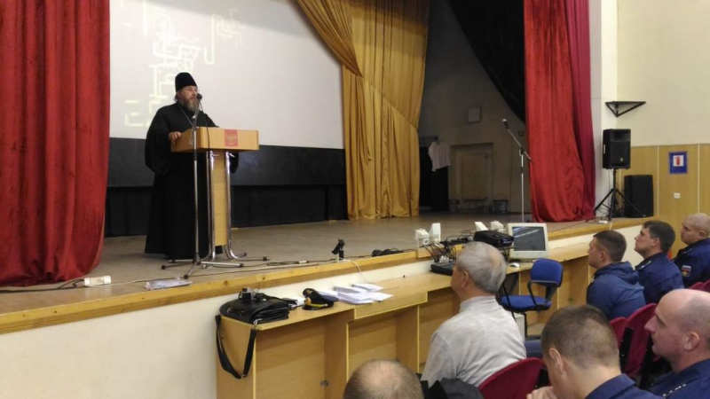 Конференция на тему: «Феномен суицида: истоки, причины, помощь Церкви» прошла в г. Миллерово. В собрании принял участие протоиерей Сергий Явиц