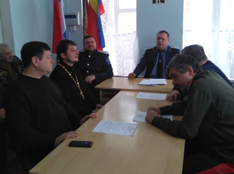 Иерей Александр Левчик принял участие в расширенном совете атаманов Боковского казачьего юрта Верхне-Донского округа