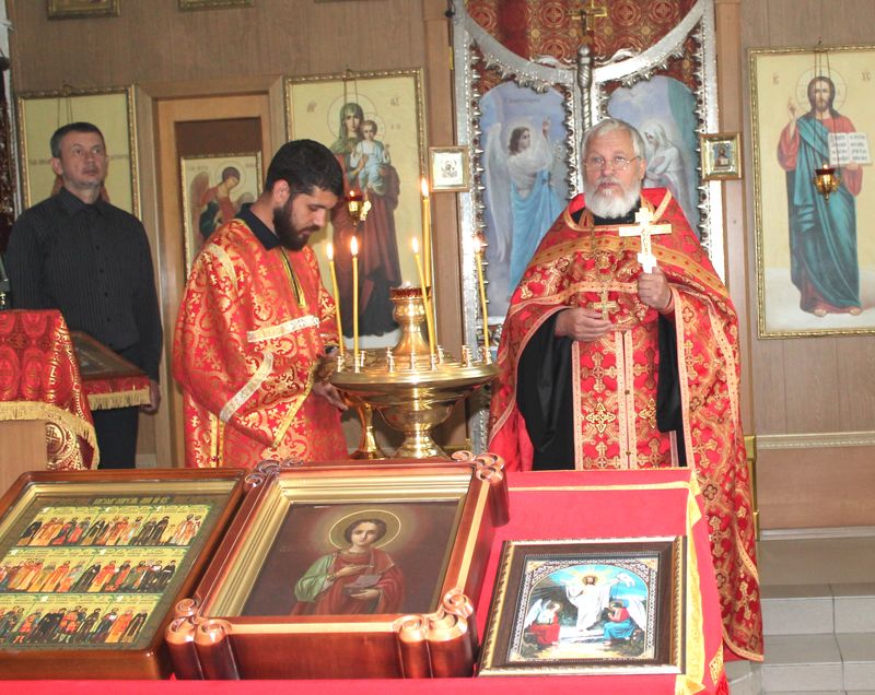 7 мая 2018 в храме великомученика и целителя Пантелеимона иерей Олег Бурлаков ﻿совершил благодарственный молебен по случаю инаугурации президента РФ Владимир Путина