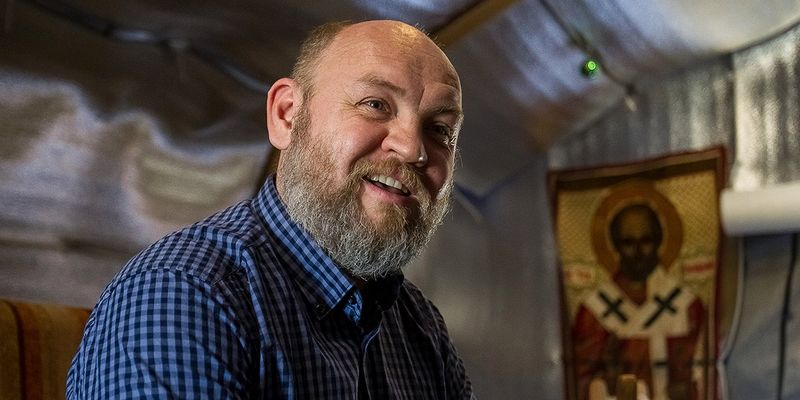 «МЫ ЭТОТ ПРАЗДНИК ПЕРЕИМЕНУЕМ В ДЕНЬ ЧЕЛОВЕКА, НАШЕДШЕГО ДОМ»