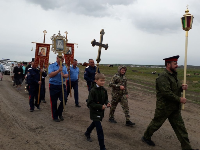 В праздник Преполовения Пятидесятницы в ст. Боковской состоялся крестный ход