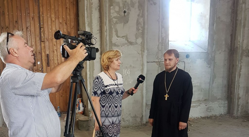 Благочинный Зверево-Никольского округа иерей Димитрий Дяур дал интервью телеканалу «Маяк»