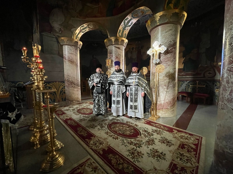 В Покровском кафедральном соборе города Шахты проходит богослужебная практика священнослужителей Шахтинской епархии