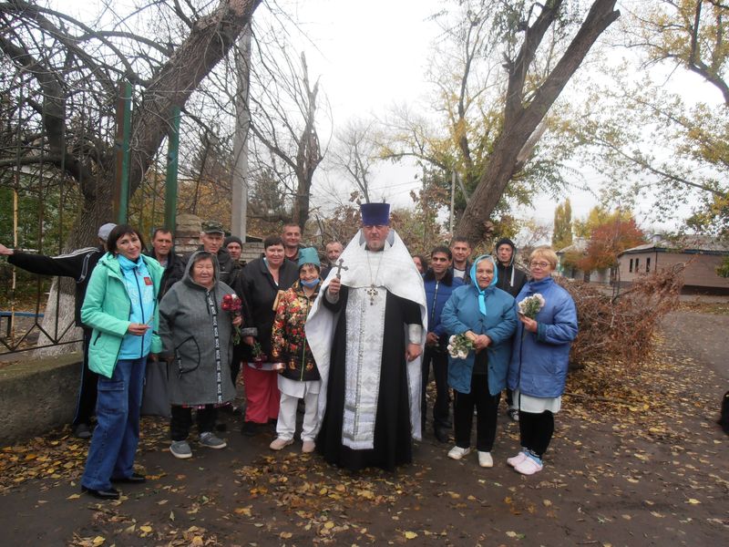 «У Бога все живы»