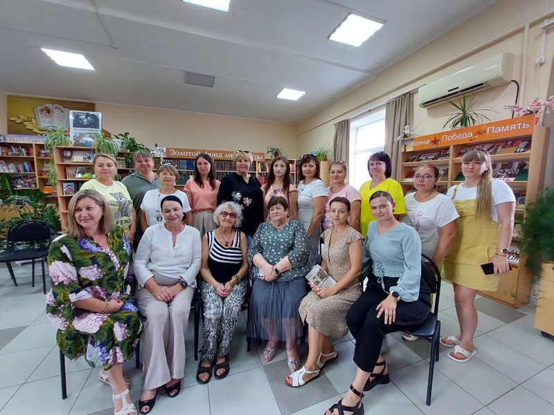 Творческая встреча в каменоломненской библиотеке