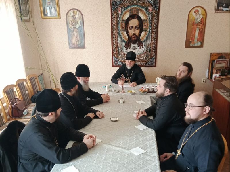 В первый день весны прошло собрание духовенства Миллеровского благочиния