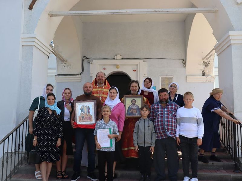 В храме Донской иконы Божией Матери города Новошахтинска почтили память священномученика Александра, епископа Команского
