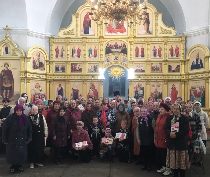 В храме Успения Пресвятой Богородицы станицы Калитвенской молитвенно отметили день памяти святых жен-мироносиц