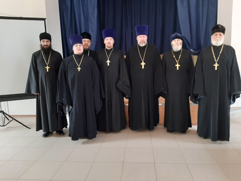 Состоялось очередное собрание духовенства Каменского благочиния