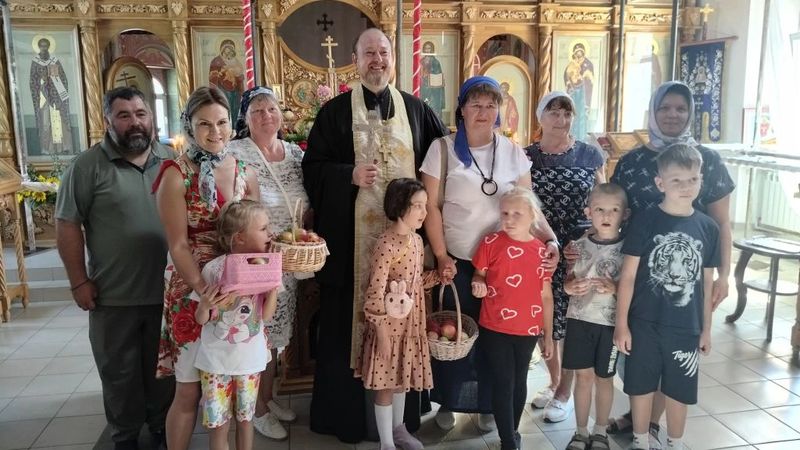 Воспитанники детского сада «Глория» отметили праздник Преображения Господня в Донском храме