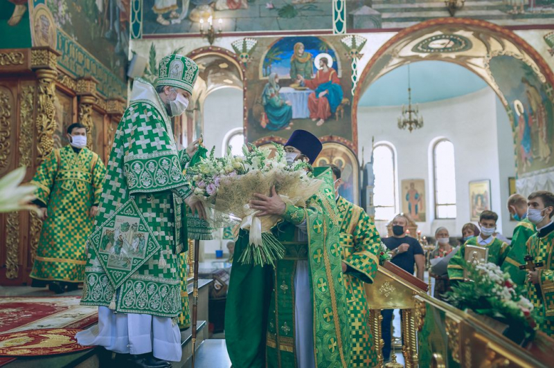 Шахтинская епархия молитвенно отметила 6-летнюю годовщину епископской хиротонии своего правящего архиерея