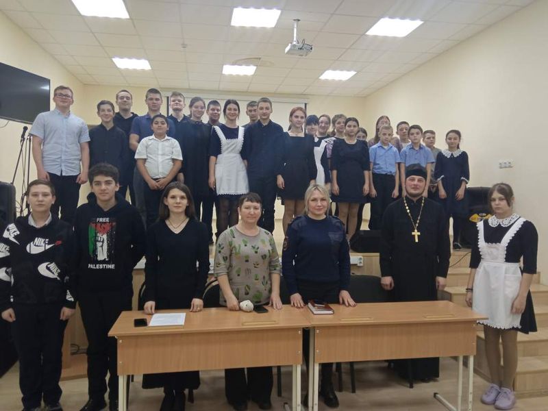 Лекторская группа провела встречу с учащимися в Поповской школе 