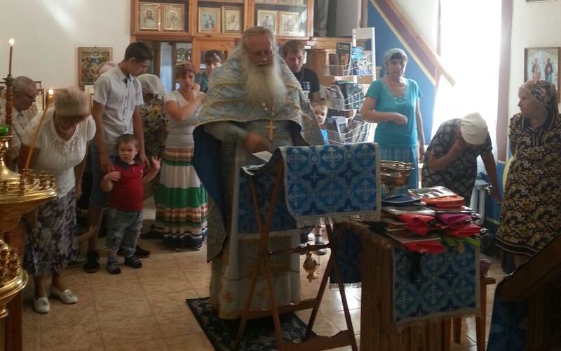 Акция «Поможем собрать детей в школу» прошла в храме святой мученицы Татианы п.Персиановский