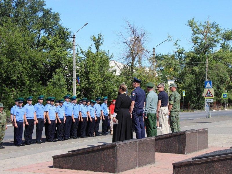 Митинг на площади Победы города Гуково