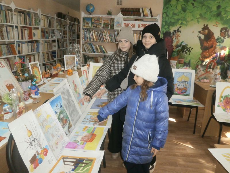 На базе клуба духовной культуры «Веков связующая нить» прошла городская выставка «Пасха Красная»