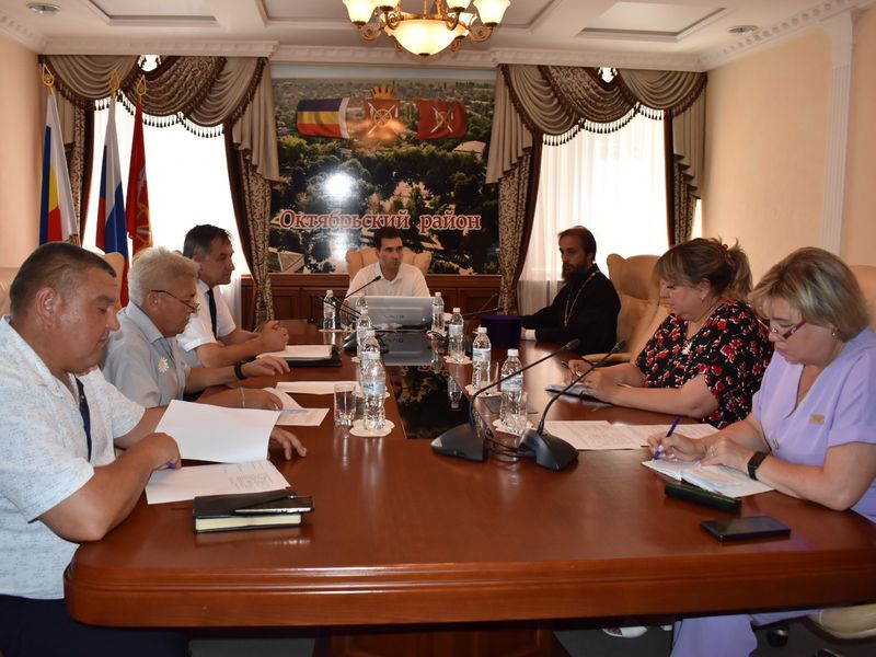 Протоиерей Сергий Яценко принял участие в заседании совета по межэтническим отношениям