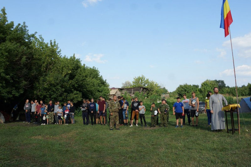 В станице Каргинской состоялась серия бесед иерея Виталия Трошина с казаками в рамках казачьих сборов