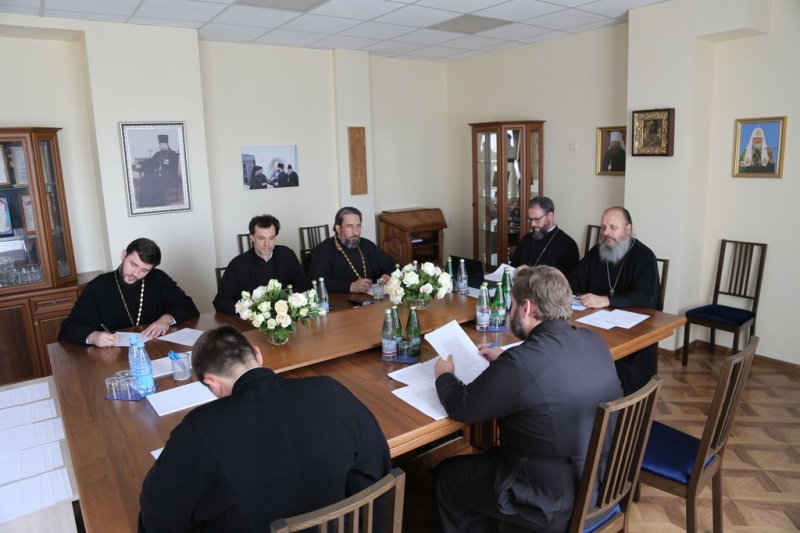 В Донской духовной семинарии состоялись выпускные экзамены при участии Учебного комитета Русской Православной Церкви