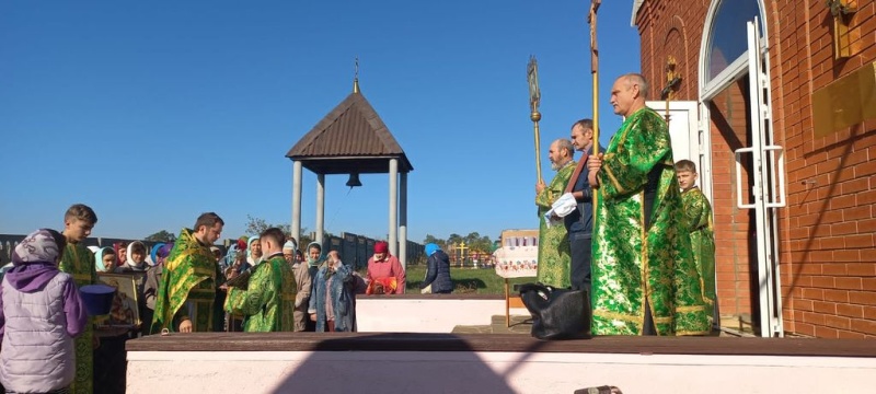 В храме хутора Земцов Боковского района отметили престольный праздник