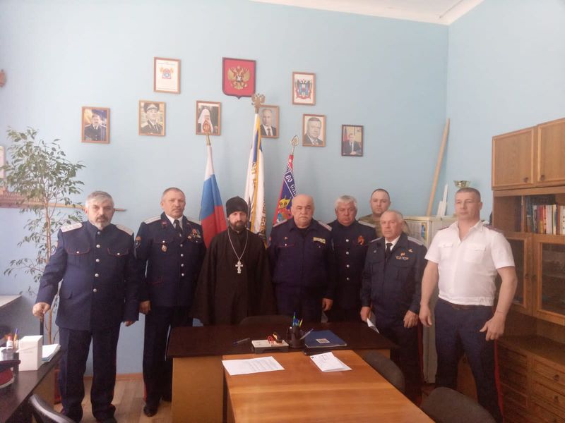 Духовник Сулинского Казачьего Общества принял участие в Совете атаманов