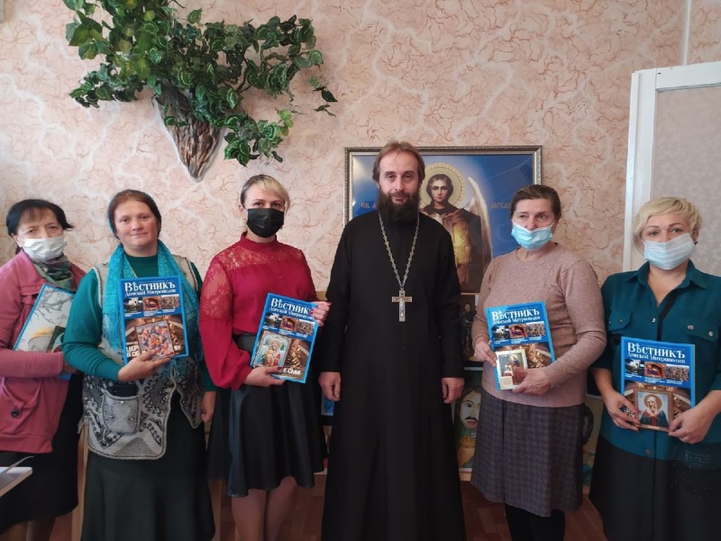 В храме Архистратига Михаила поселка Каменоломни состоялось подведение итогов муниципального тура Международного конкурса детского творчества «Красота Божьего мира»: 350 лет со дня рождения Петра I»