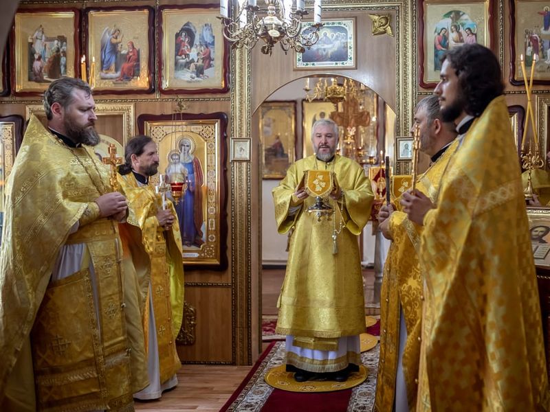 Преосвященнейший епископ Симон совершил Божественную литургию в день престольного праздника в храме святой равноапостольной княгини Ольги поселка Горный
