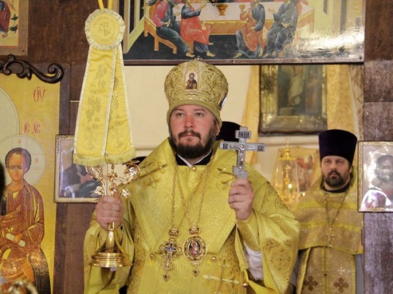 Епископ Симон возглавил Божественную литургию в храме святого великомученика и целителя Пантелеимона г. Шахты