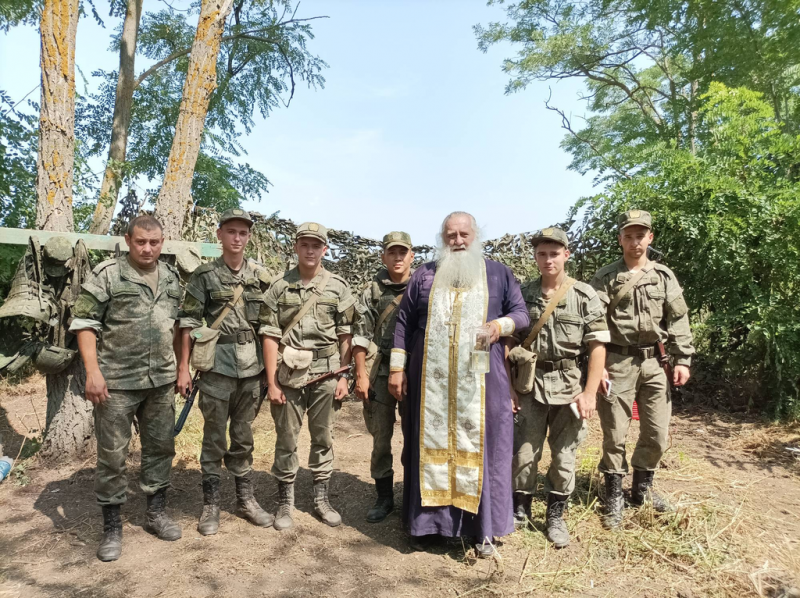 Иеромонах Николай (Наметышев) с пастырским визитом посетил 150-ю мотострелковую дивизию 63-го танкового полка