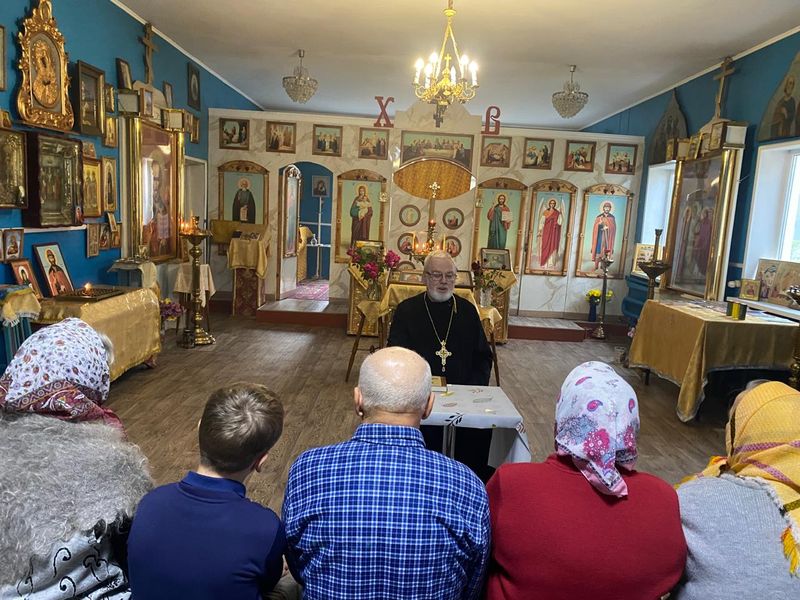 В храме святого благоверного князя Димитрия Донского поселка Нижнедонского начала свою работу Библейская группа