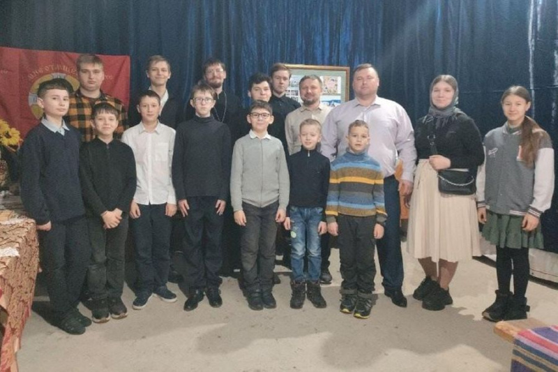 Встреча православной молодежи в храме Архистратига Михаила поселка Каменоломни